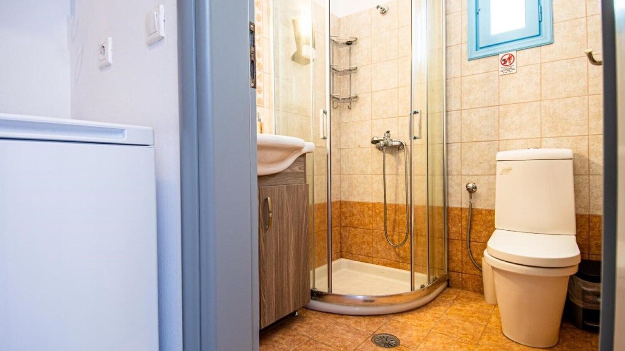 Photo of Bathroom in Perissa
