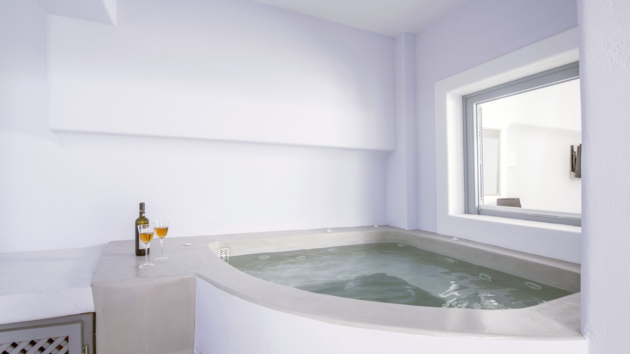 Photo of Bathroom in Kamari