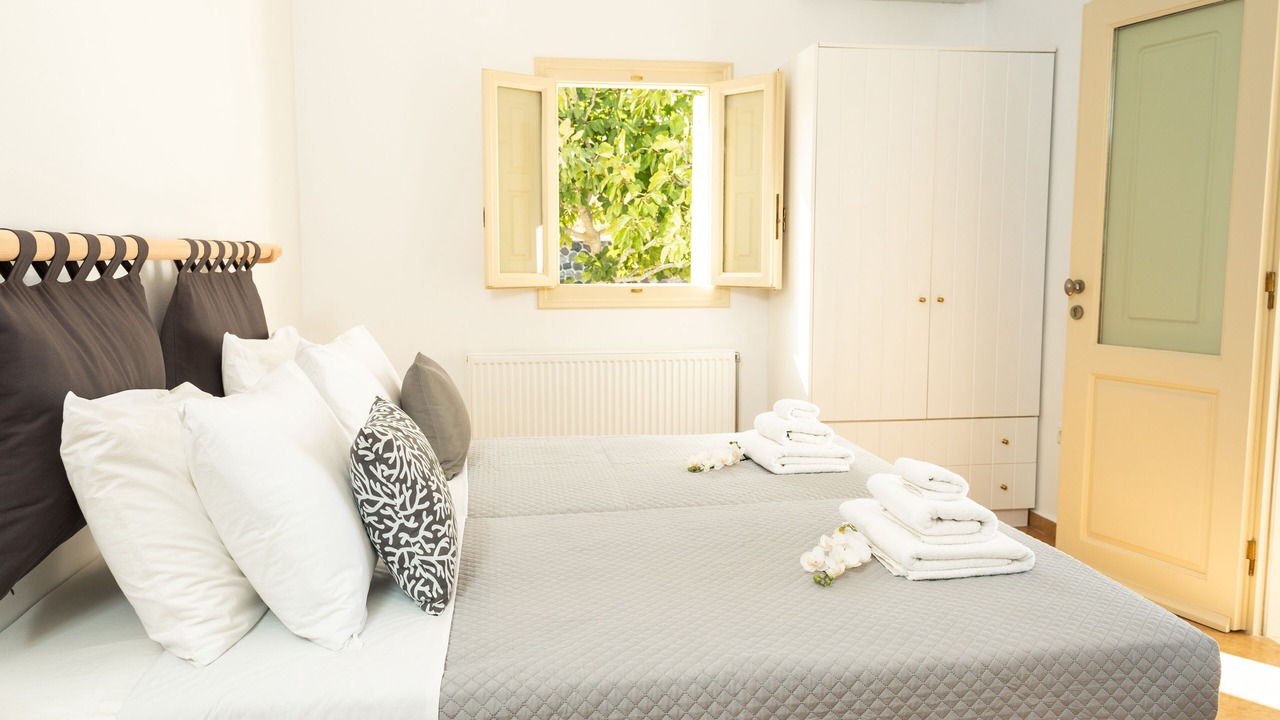 Photo of Bedroom in Santorini