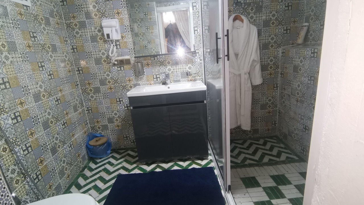 Photo of Bathroom in Layoun