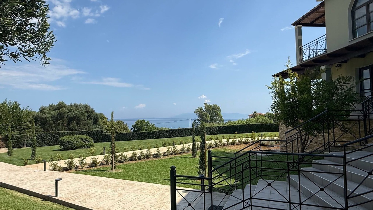Photo of Outdoor in Karavados