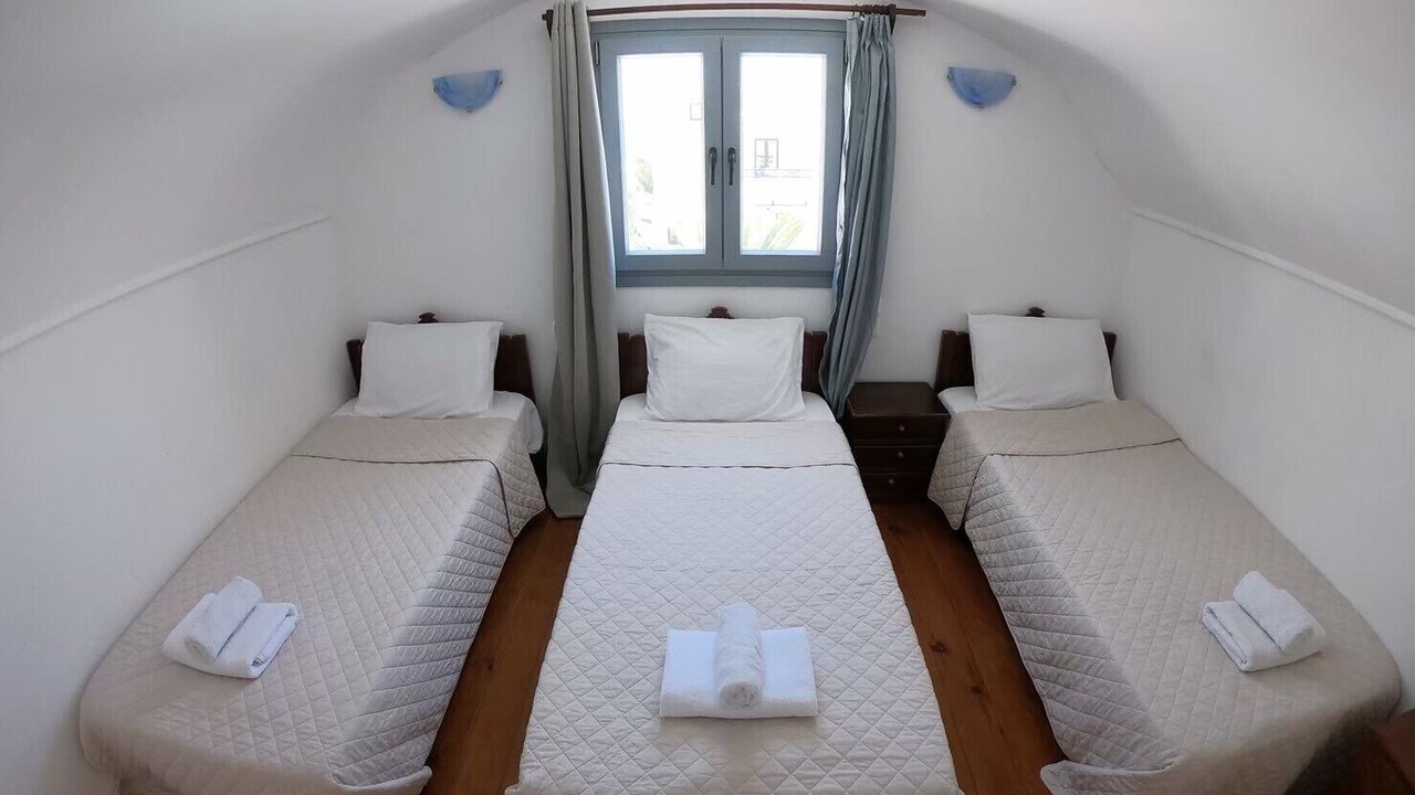 Photo of Bedroom in Perissa