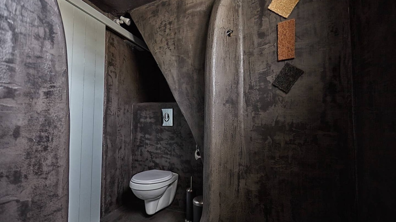 Photo of Bathroom in Emporio