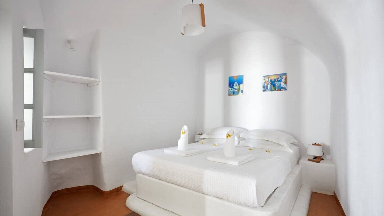 Photo of Others in Santorini