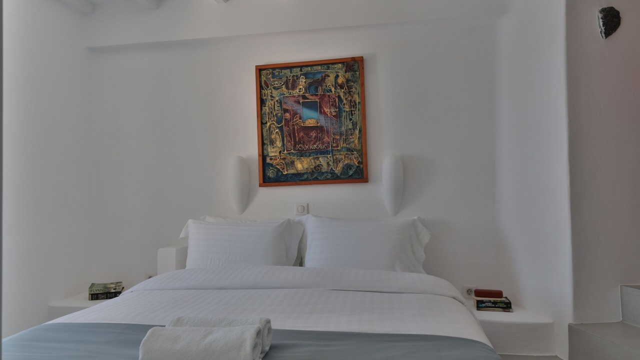 Photo of Bedroom in Fira