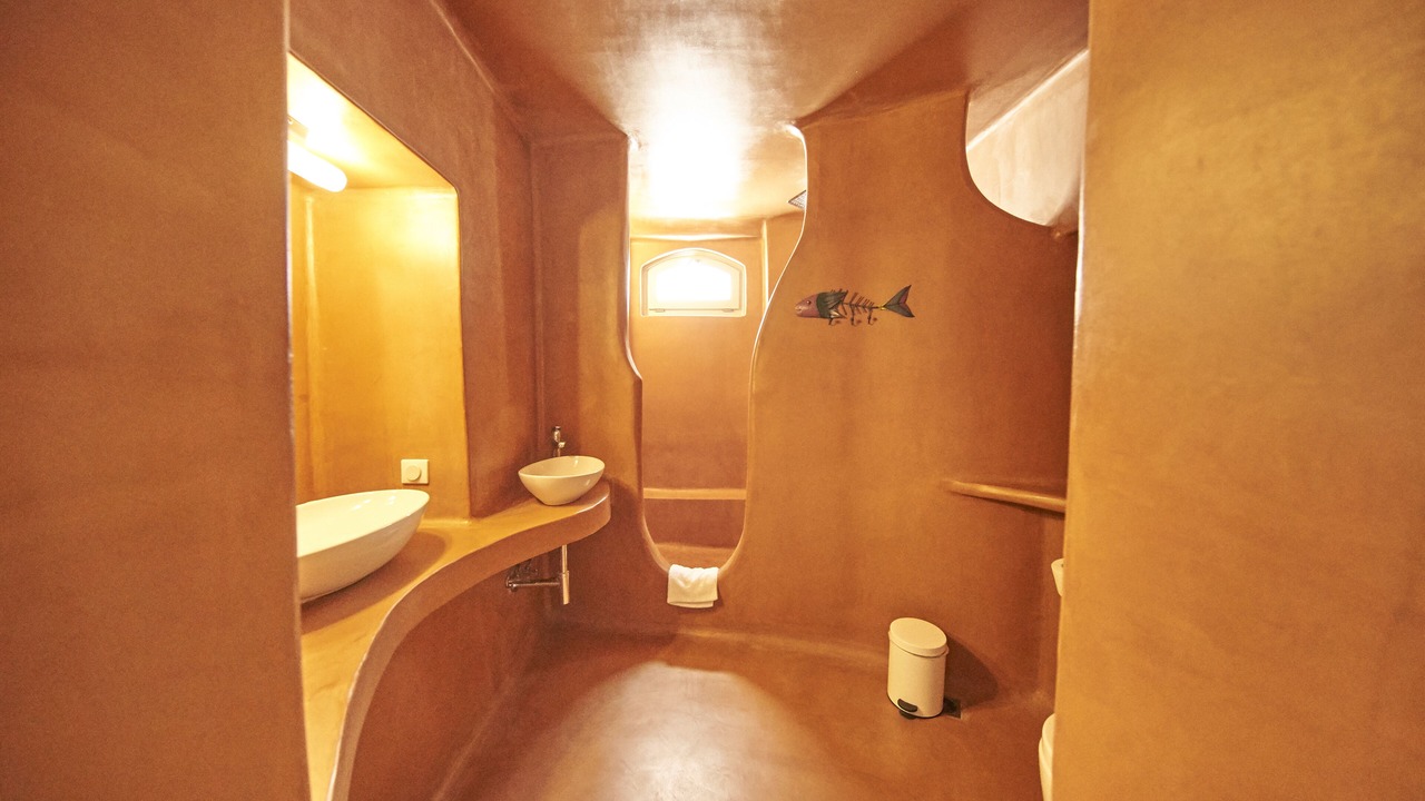 Photo of Bathroom in Fira