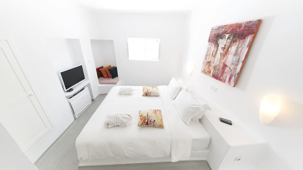 Photo of Bedroom in Fira