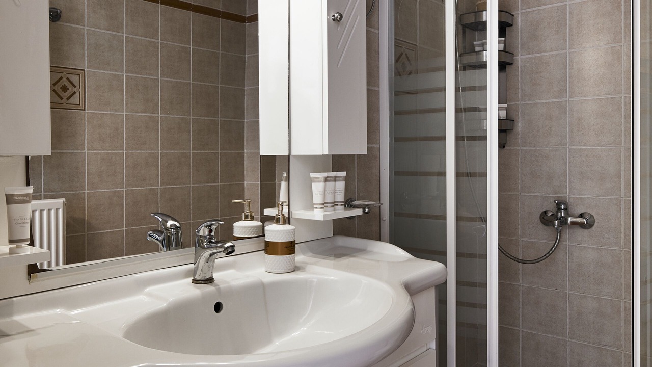 Photo of Bathroom in Akrotiri