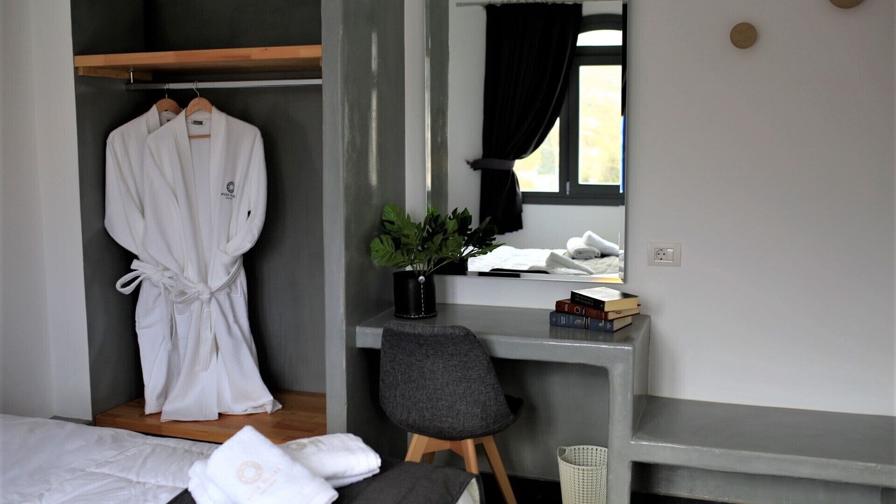 Photo of Bedroom in Exo Gonia
