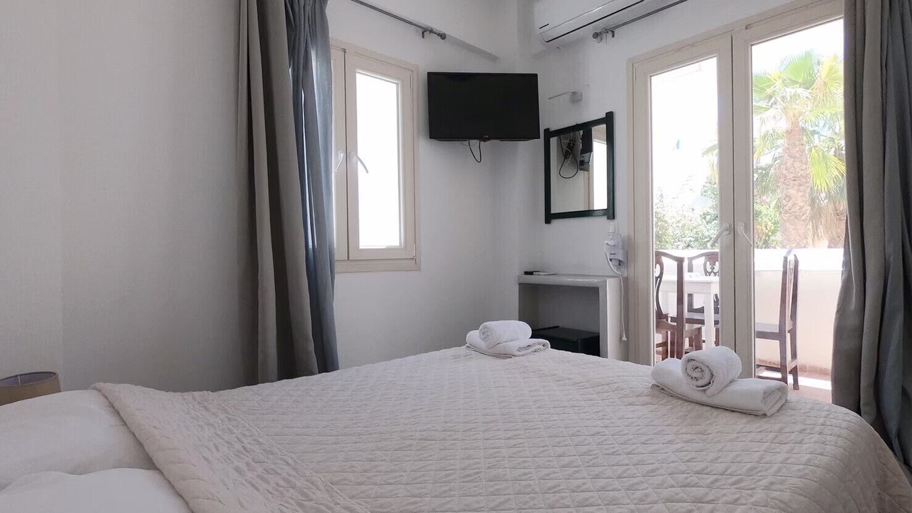Photo of Bedroom in Perissa