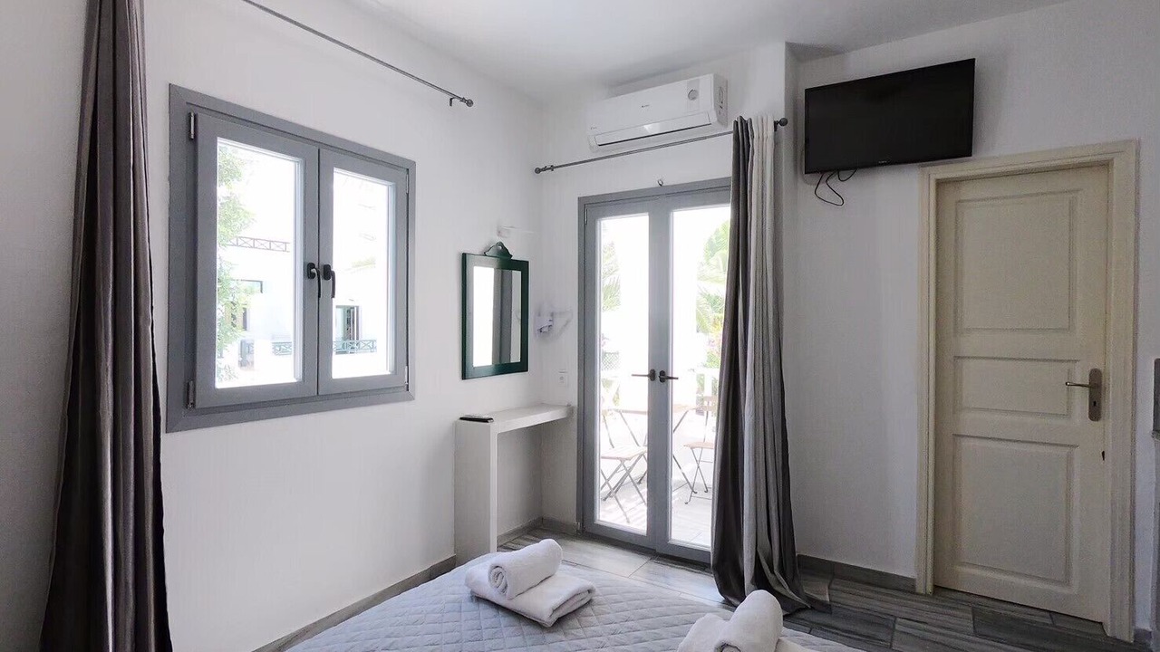Photo of Bedroom in Perissa