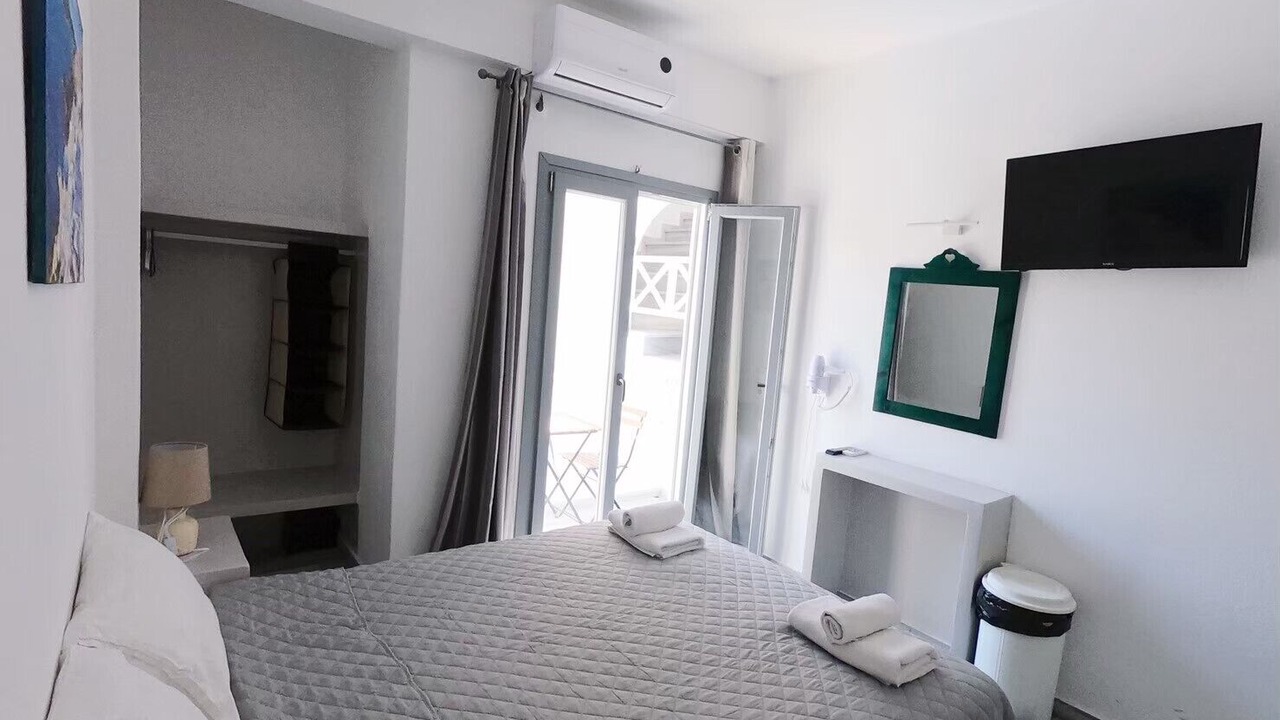 Photo of Bedroom in Perissa