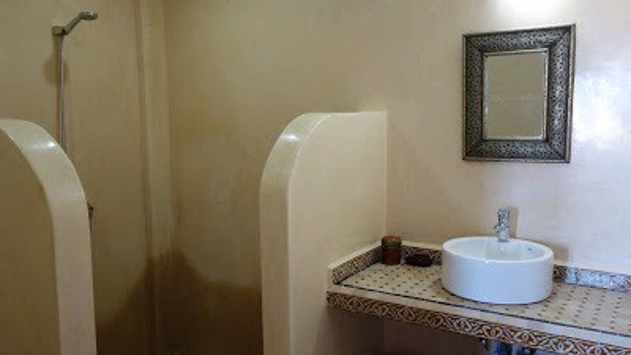 Photo of Bathroom in Tamrhakht