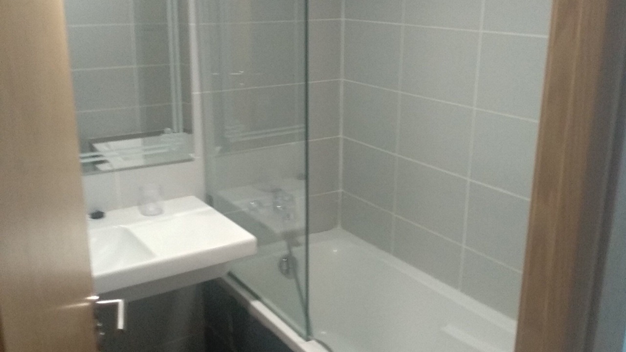 Photo of Bathroom in Branes