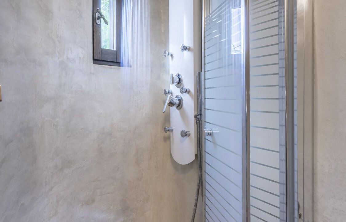 Photo of Bathroom in Emporio