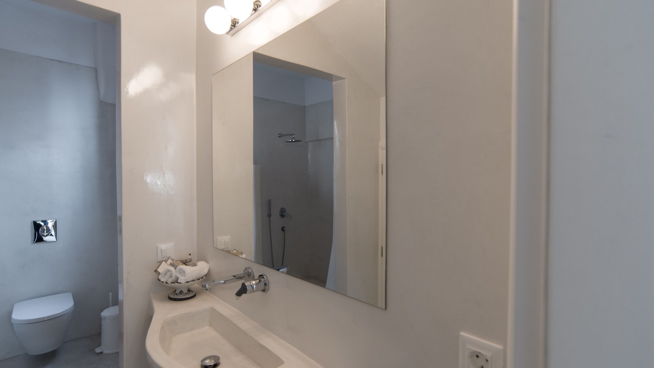 Photo of Bathroom in Vothon