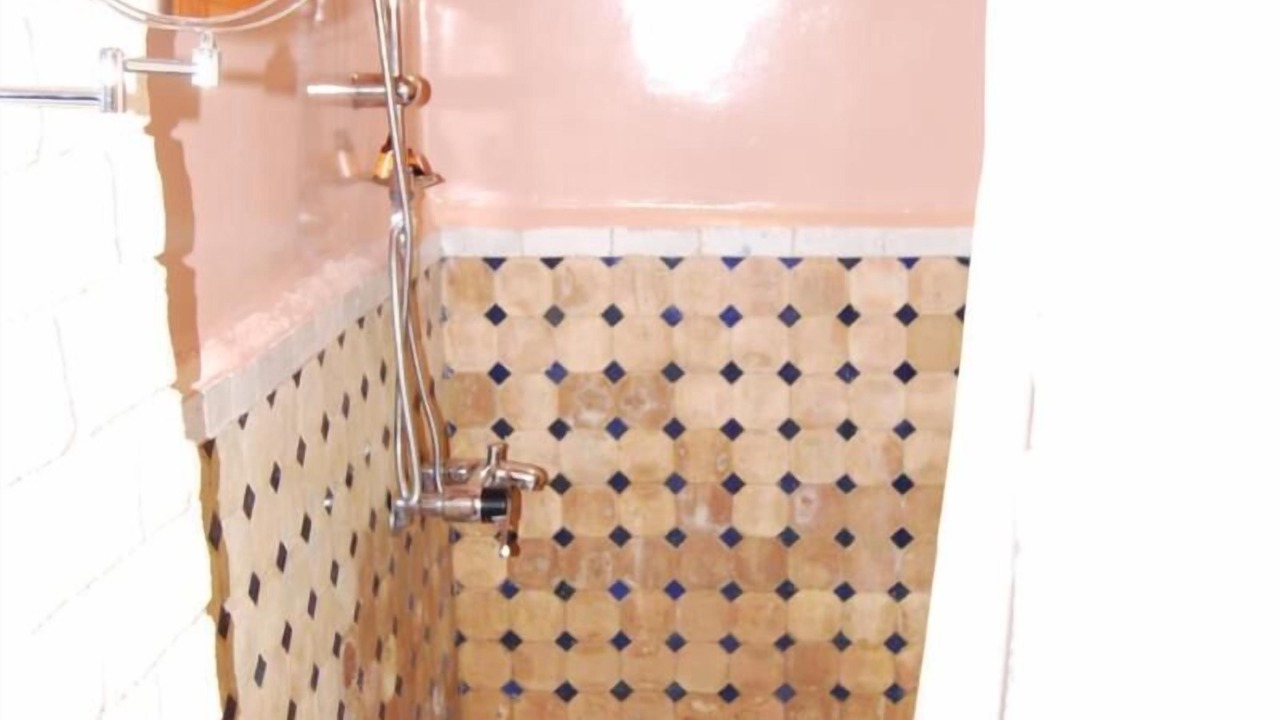 Photo of Bathroom in Layoun