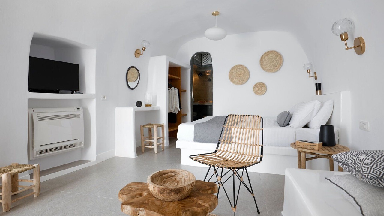 Photo of Others in Oia