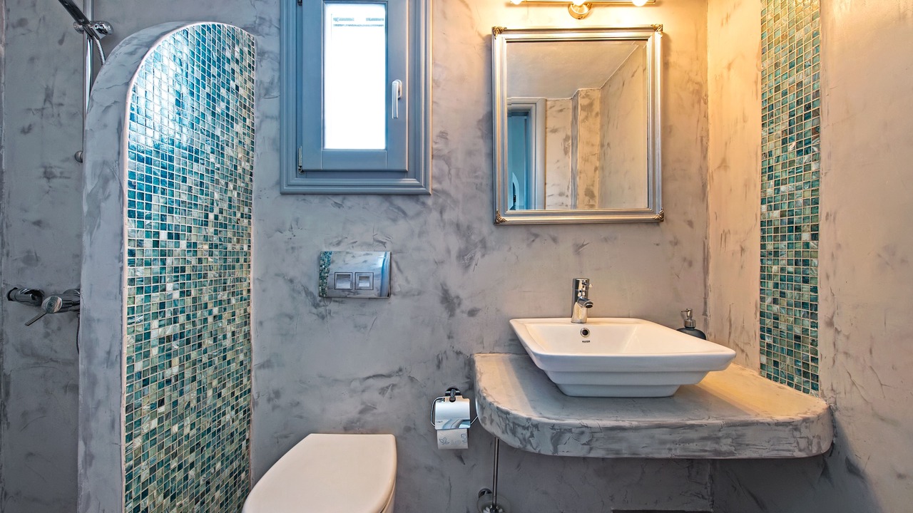 Photo of Bathroom in Kamari