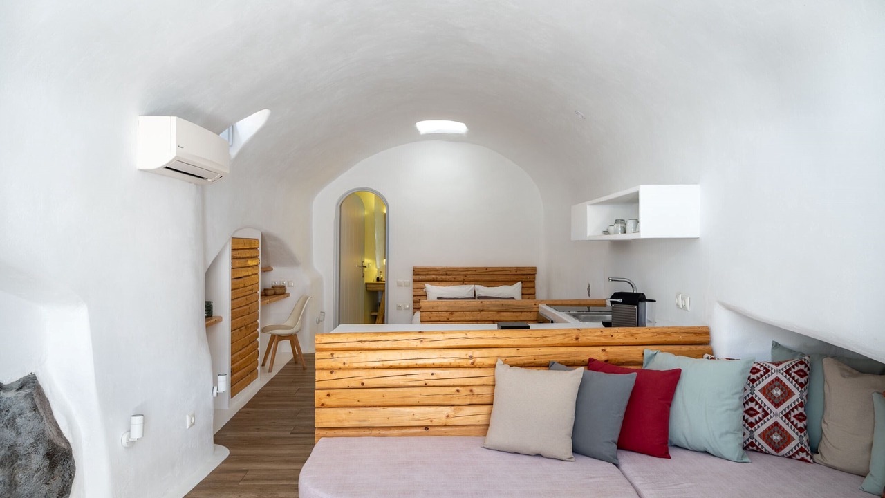 Photo of Bedroom in Exo Gonia