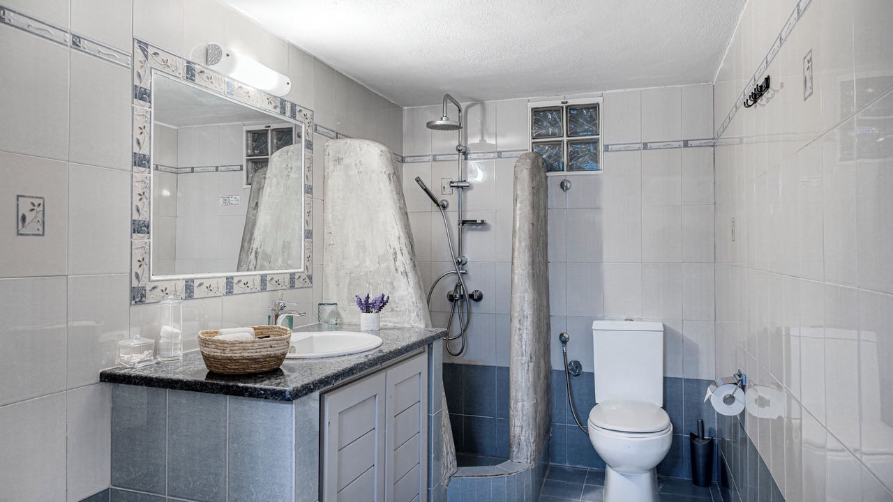 Photo of Bathroom in Vourvoulos