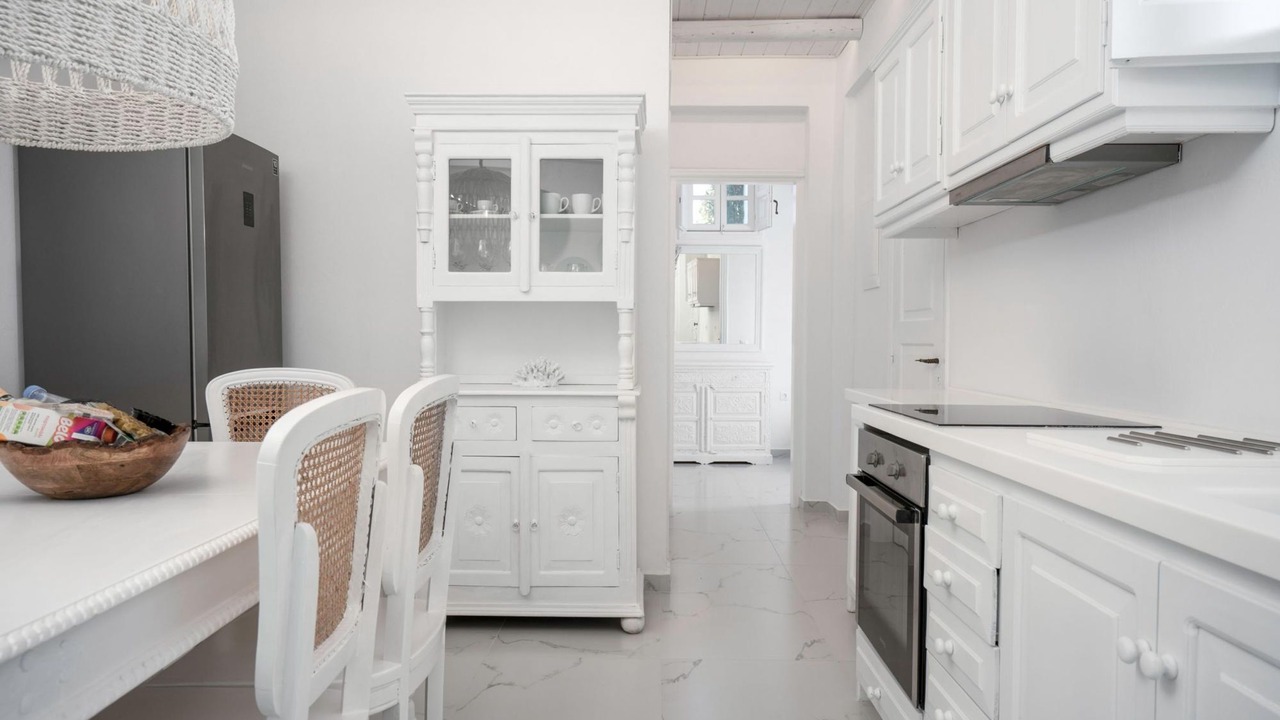 Photo of Kitchen in Amoudi Bay