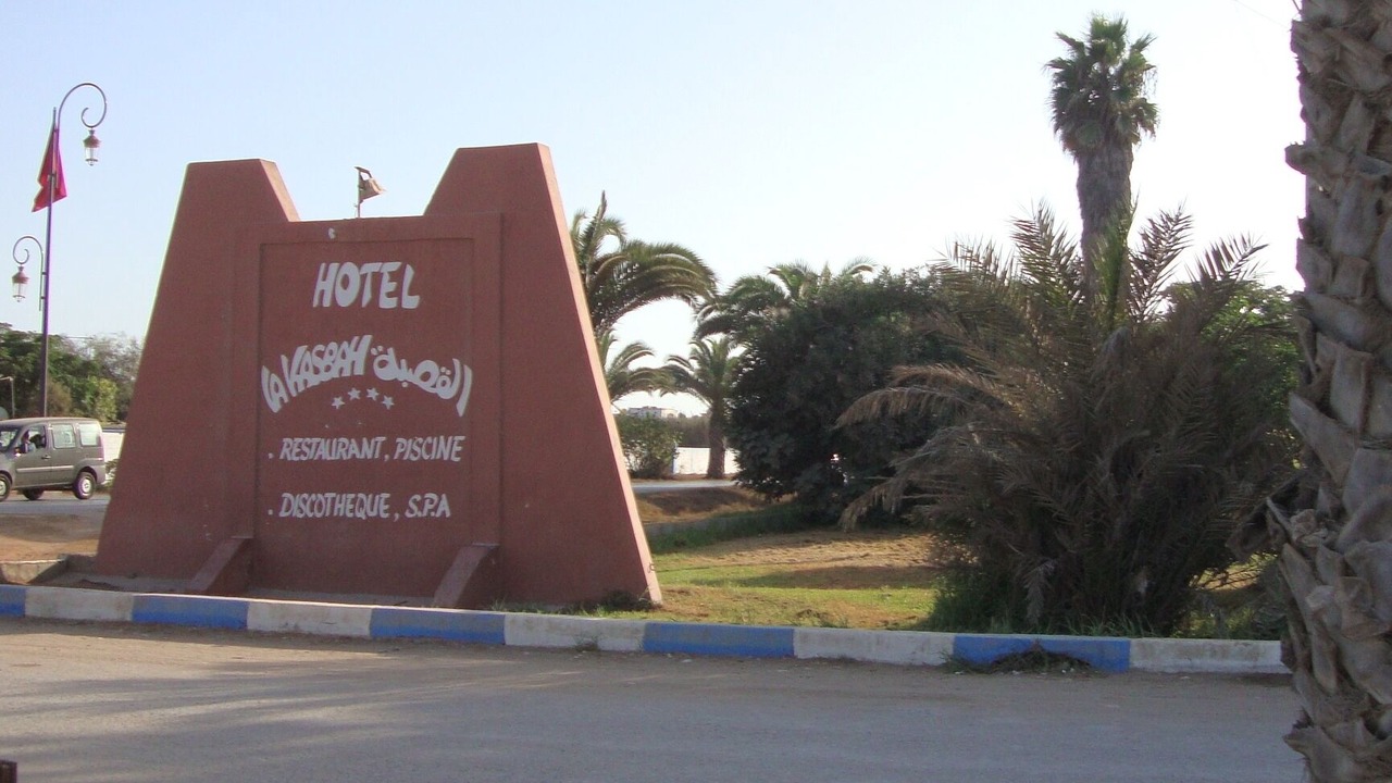 Photo of Others in Ain Attig