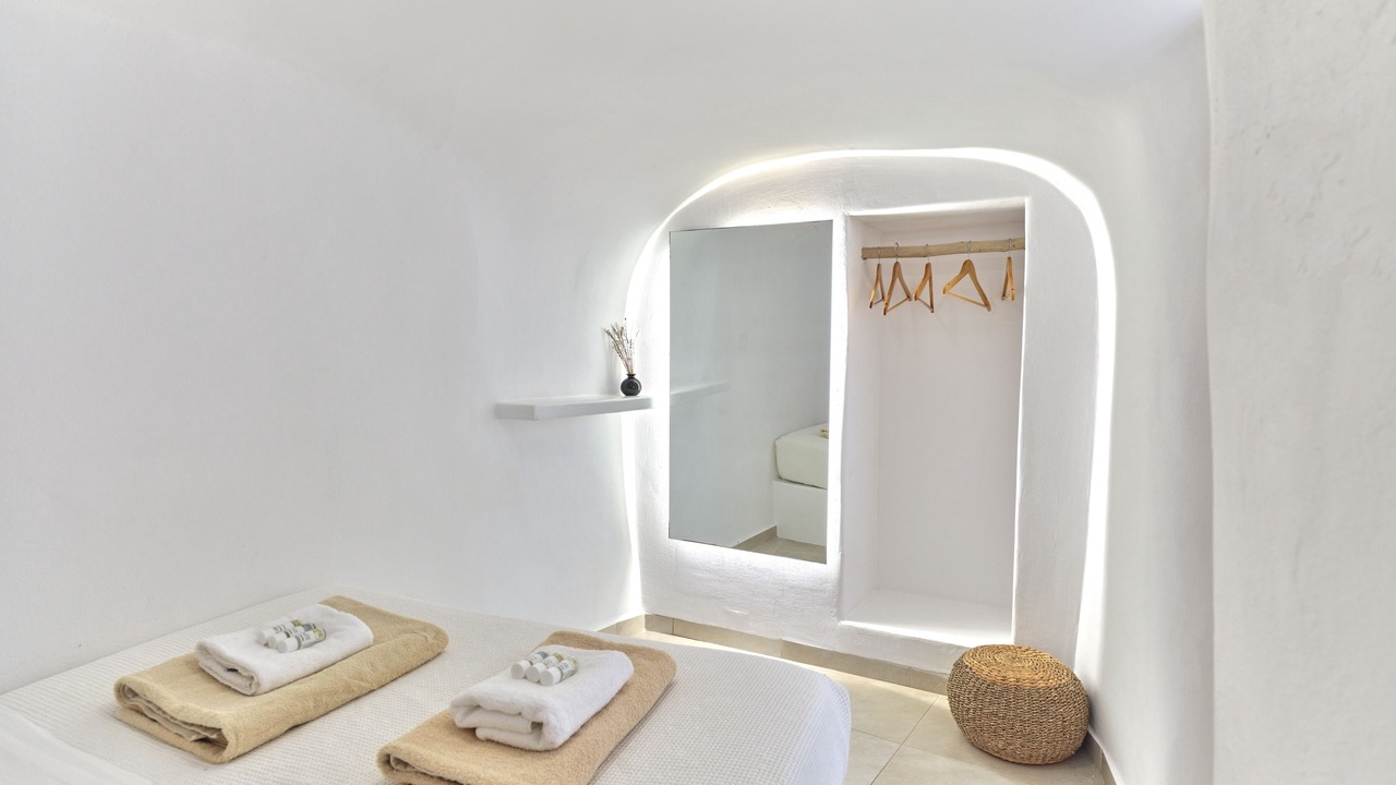 Photo of Bedroom in Firostefani