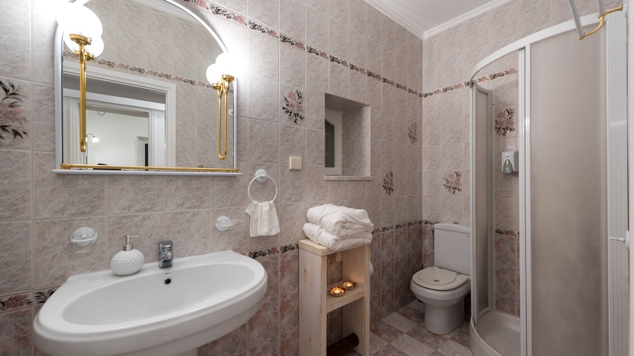 Photo of Bathroom in Imerovigli