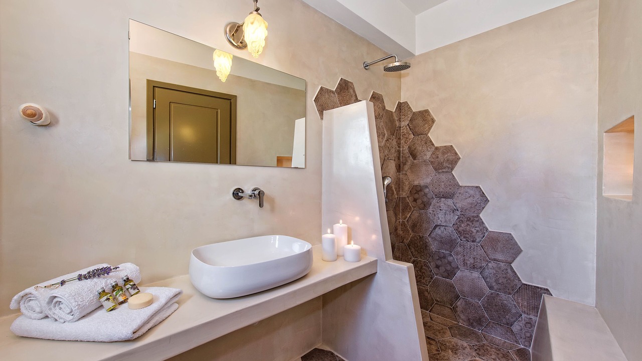 Photo of Bathroom in Emporio