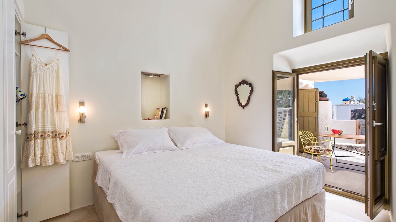 Photo of Bedroom in Emporio