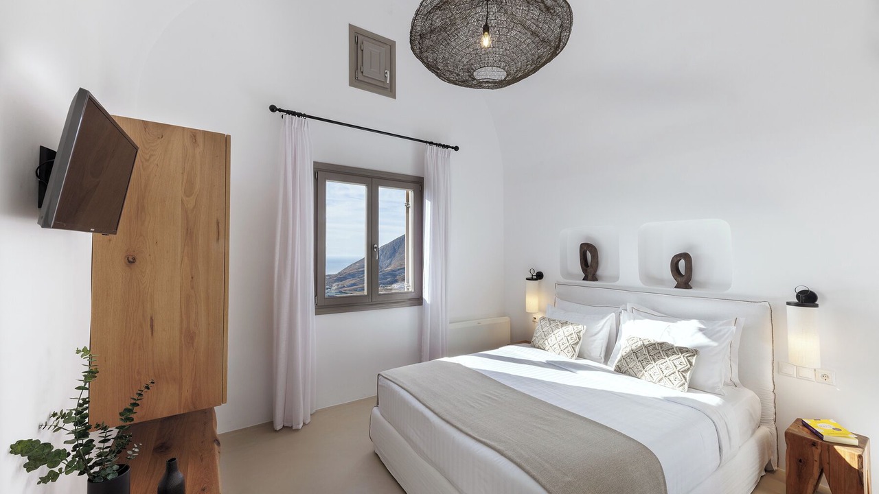 Photo of Bedroom in Santorini
