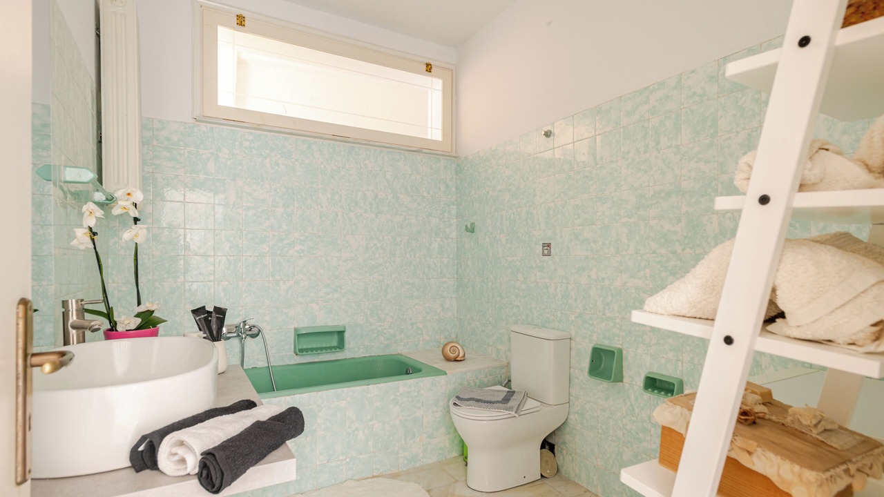 Photo of Bathroom in Kiveri