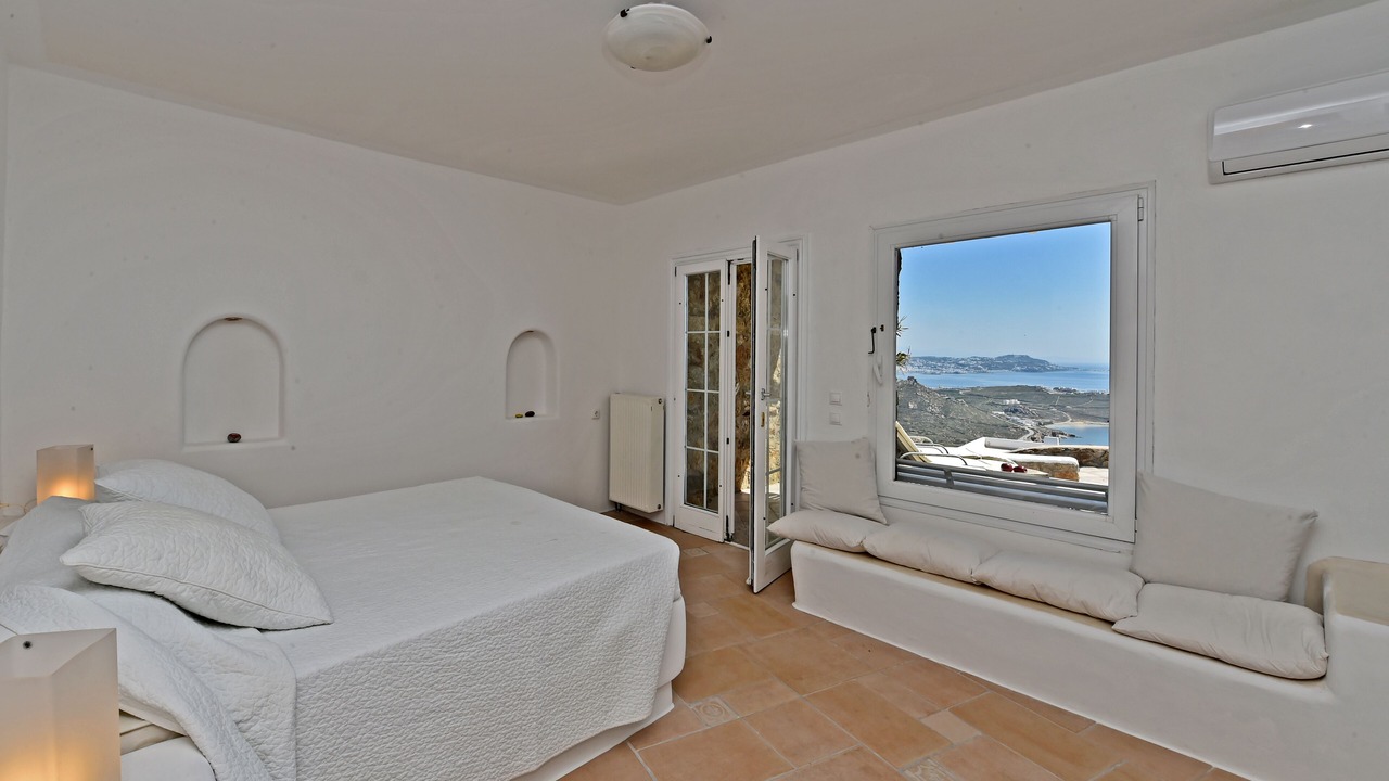 Photo of Bedroom in Faros Armenistis