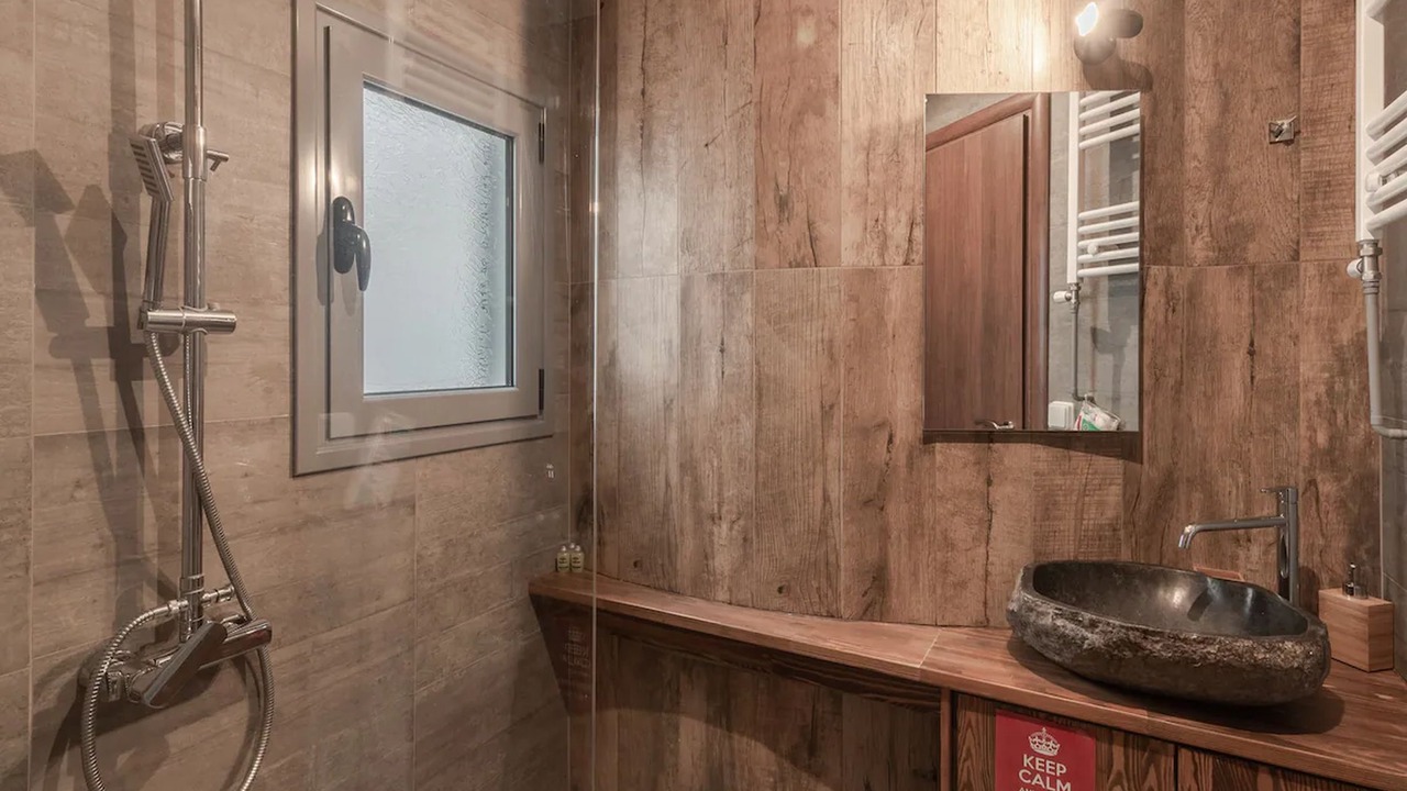 Photo of Bathroom in Makrigianni