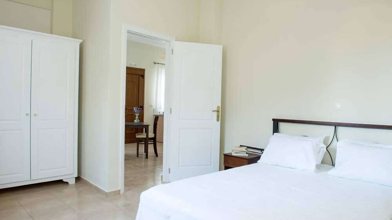 Photo of Bedroom in Fira