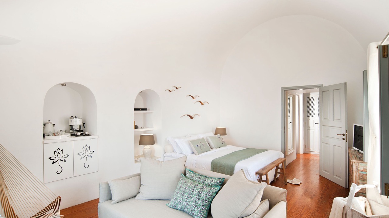 Photo of Bedroom in Fira