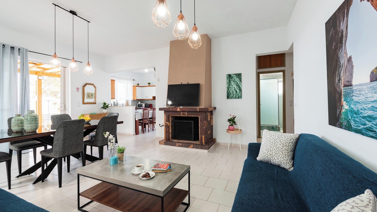 Photo of Livingroom in Lardos
