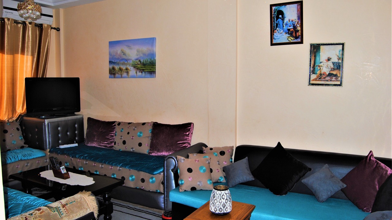 Photo of Livingroom in Tamrhakht