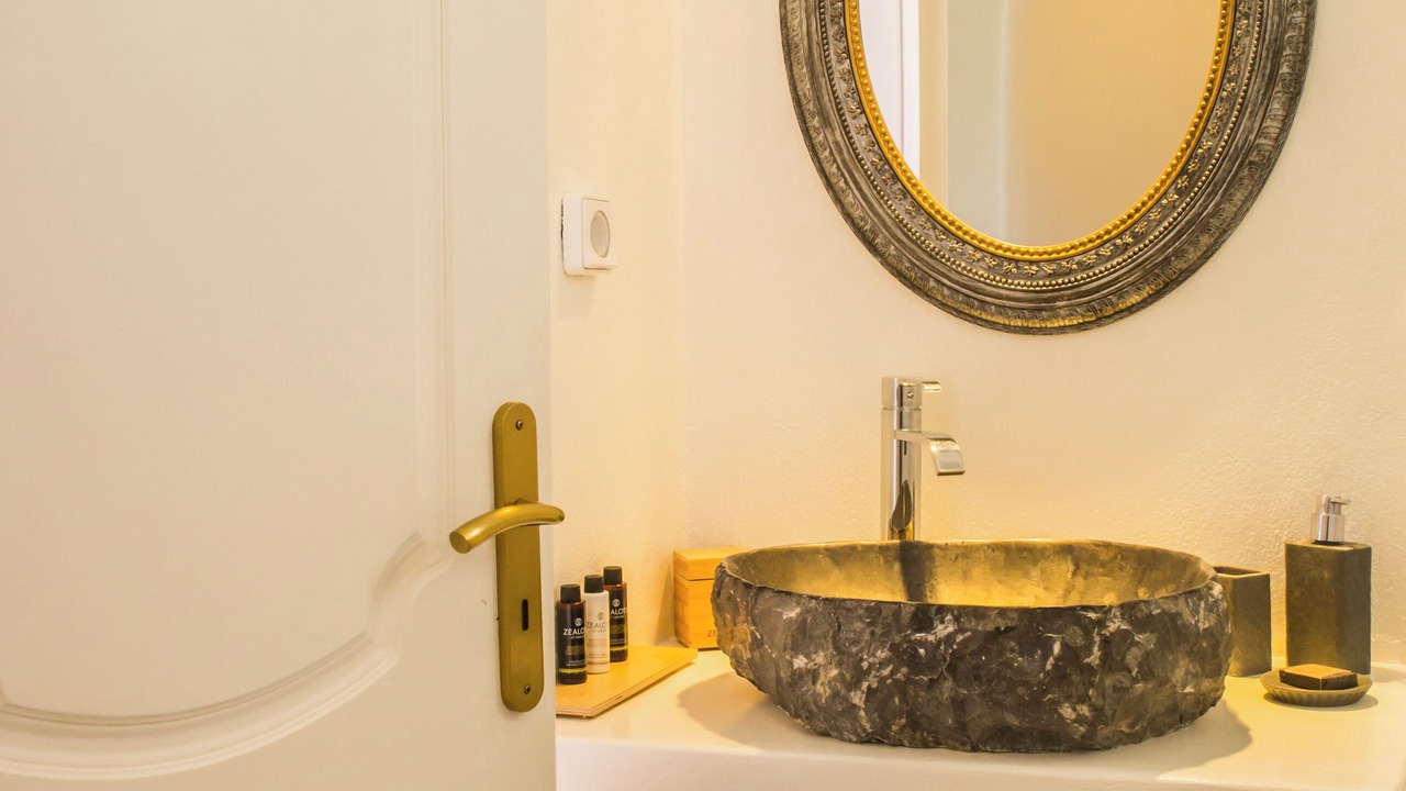 Photo of Bathroom in Akrotiri