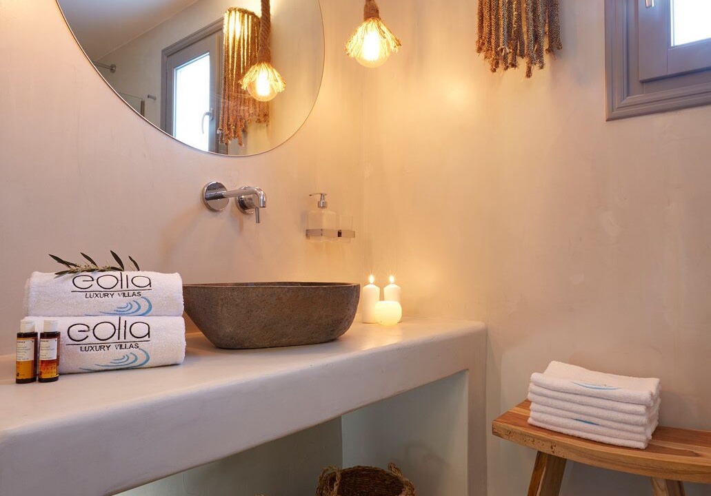 Photo of Bathroom in Kamari
