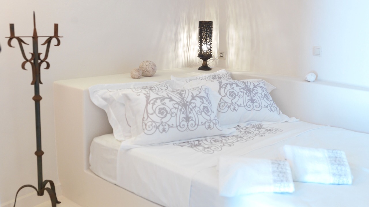 Photo of Bedroom in Oia
