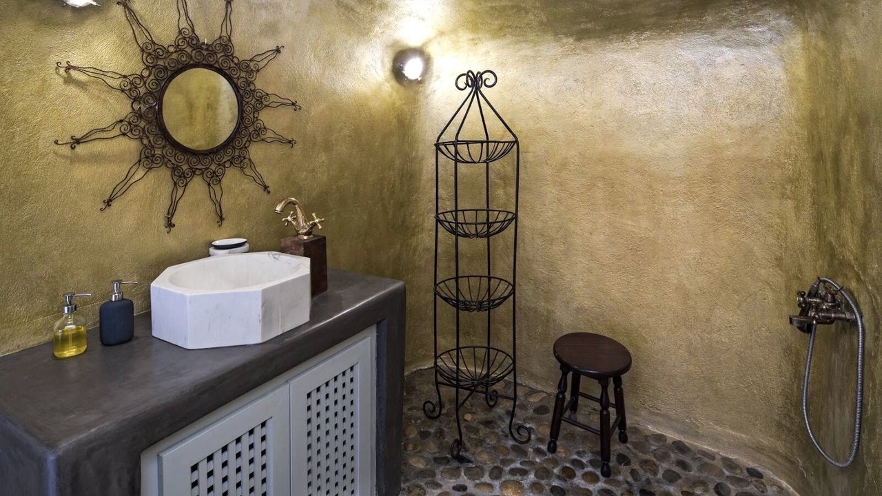 Photo of Bathroom in Emporio