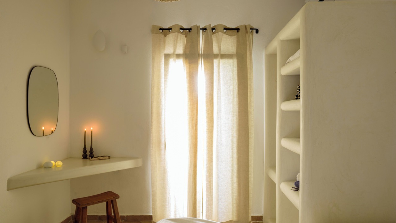 Photo of Bedroom in Exo Gialos