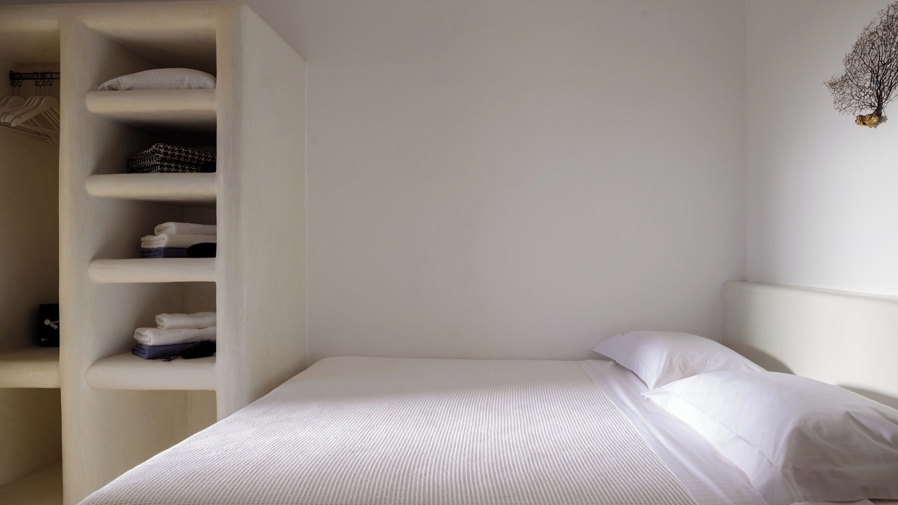 Photo of Bedroom in Exo Gialos