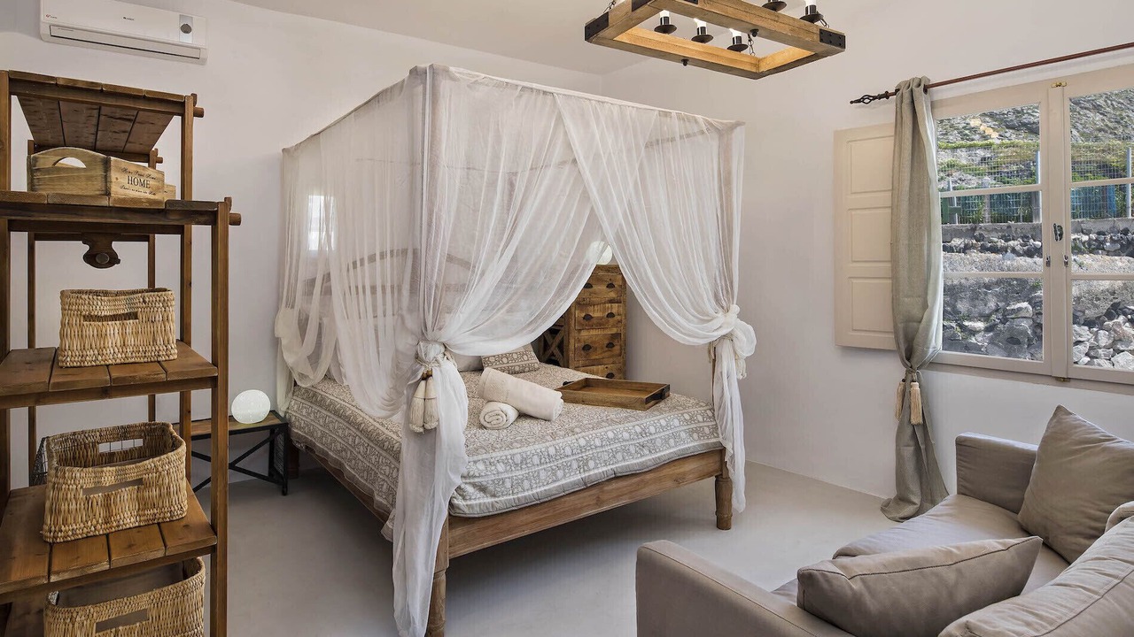 Photo of Bedroom in Emporio