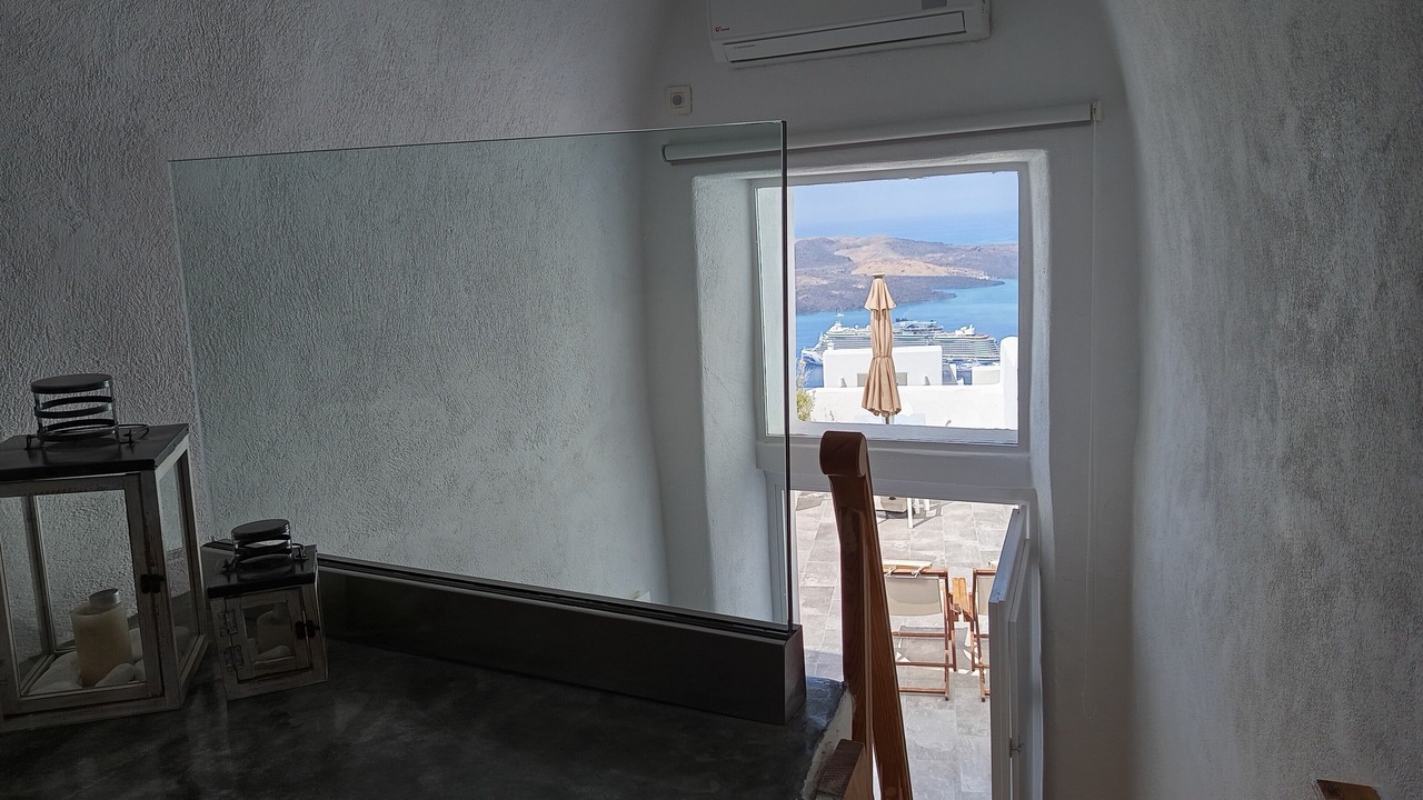 Photo of Others in Fira