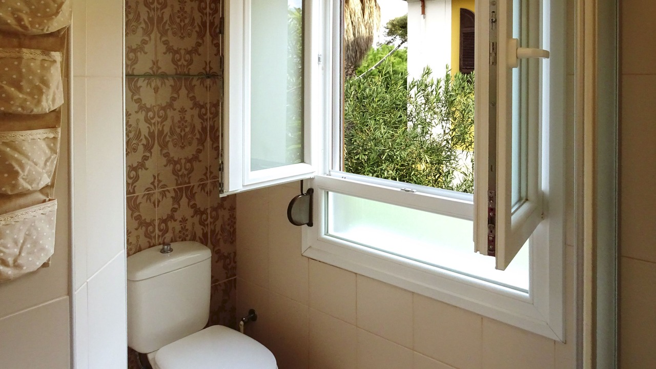 Photo of Bathroom in Rhodes Town