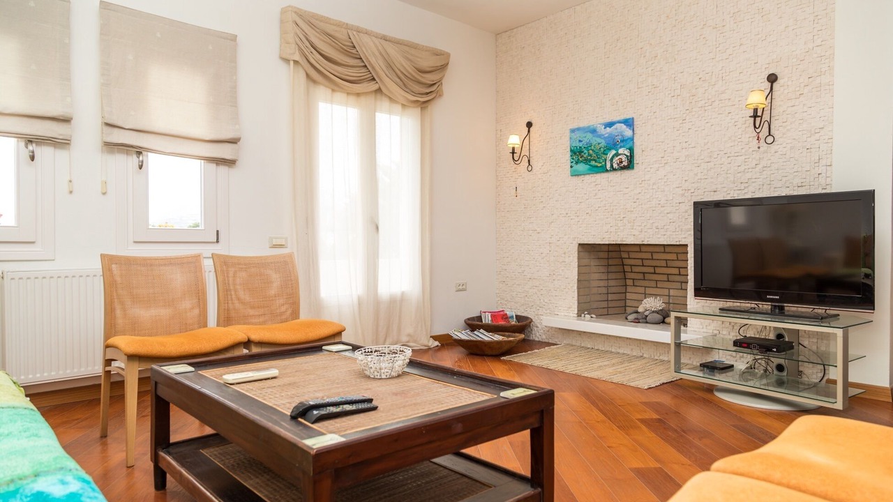 Photo of Livingroom in Vothon