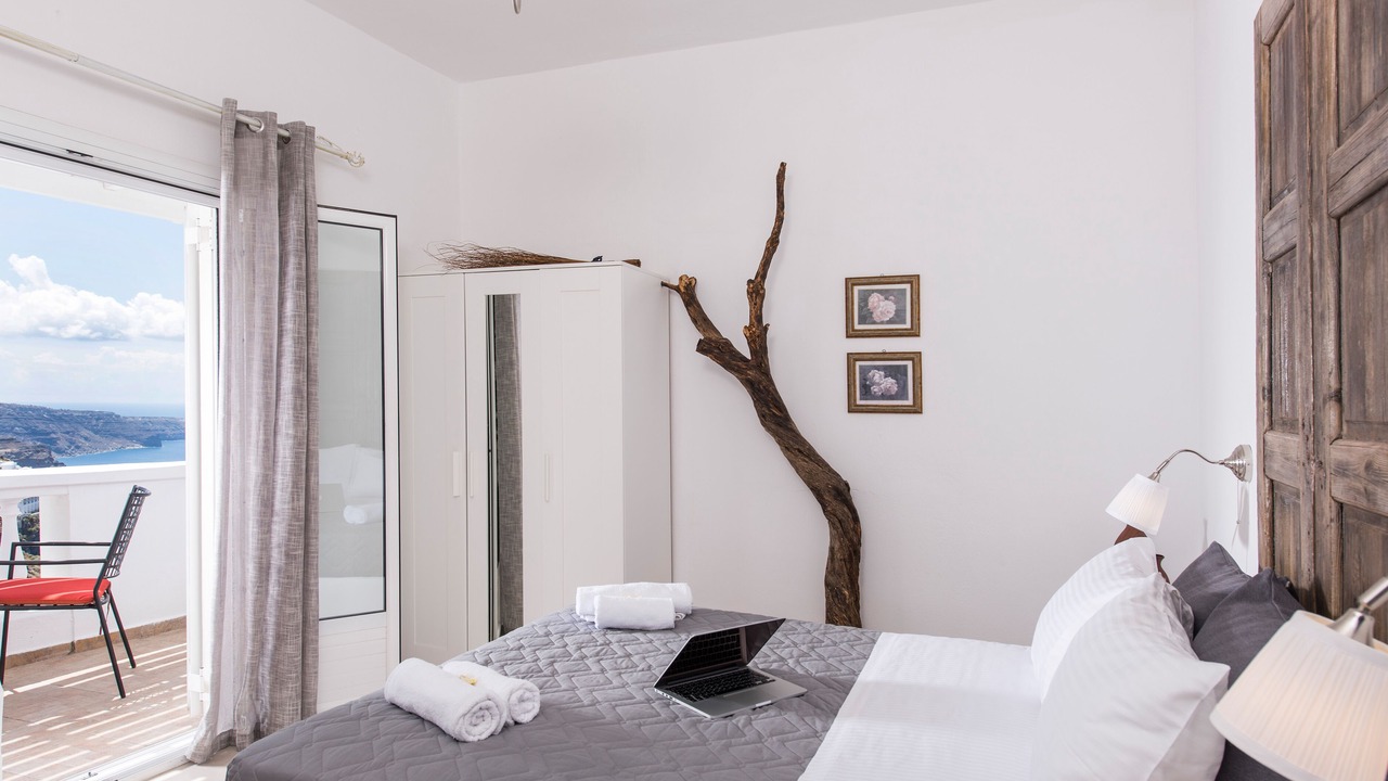 Photo of Bedroom in Firostefani